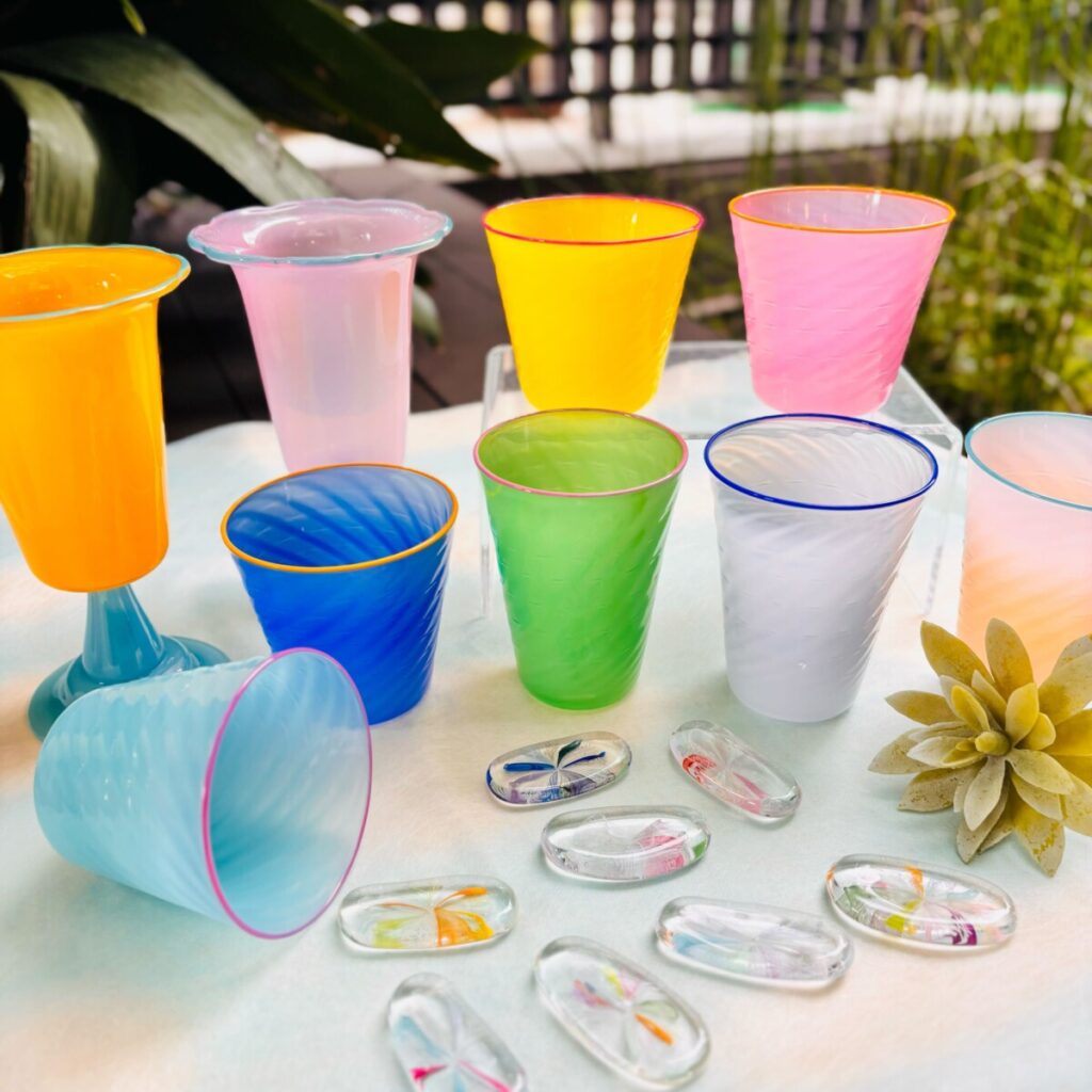 ポップでカラフルなガラス作品が入荷いたしました(銀座夏野青山店)