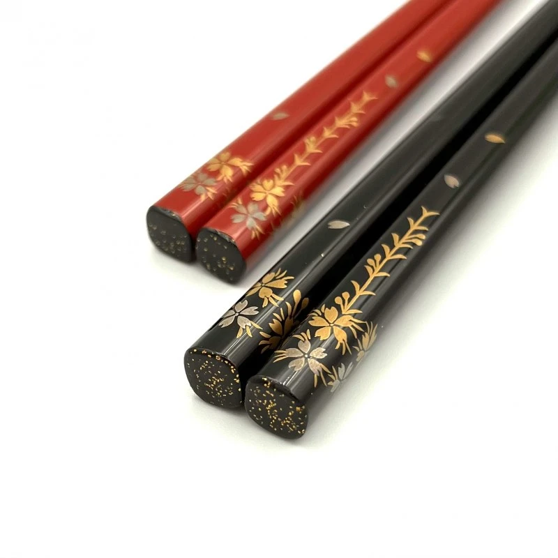 【送料無料】山中塗　垂れ桜蒔絵　夫婦箸セット【桐箱入】 2枚目