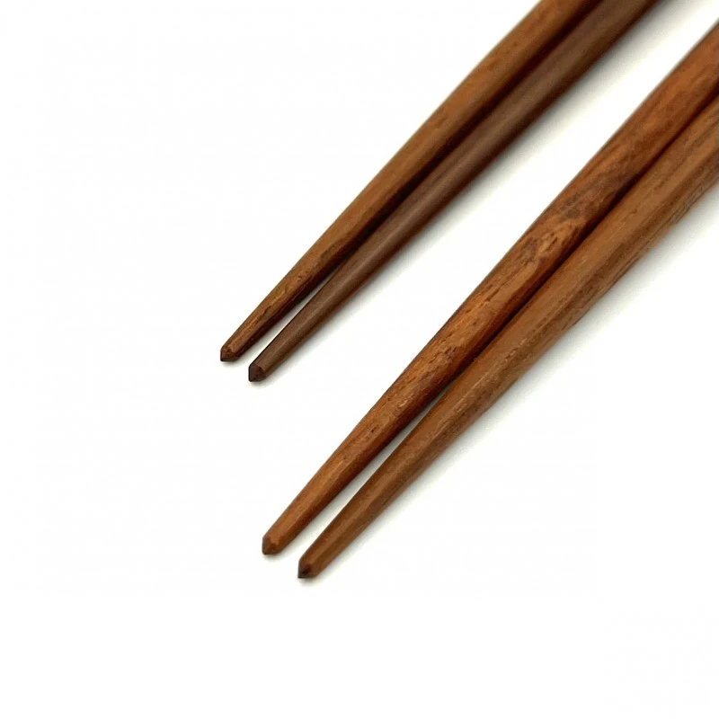 【送料無料】京西陣模様箔　削り箸　黒・赤　夫婦箸セット【桐箱入】 1枚目