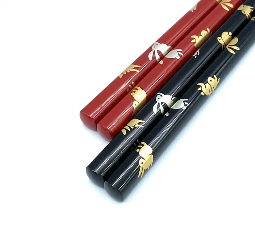 【送料無料】食洗機対応　越前漆器　うさぎ蒔絵夫婦箸セット【桐箱入】 2枚目