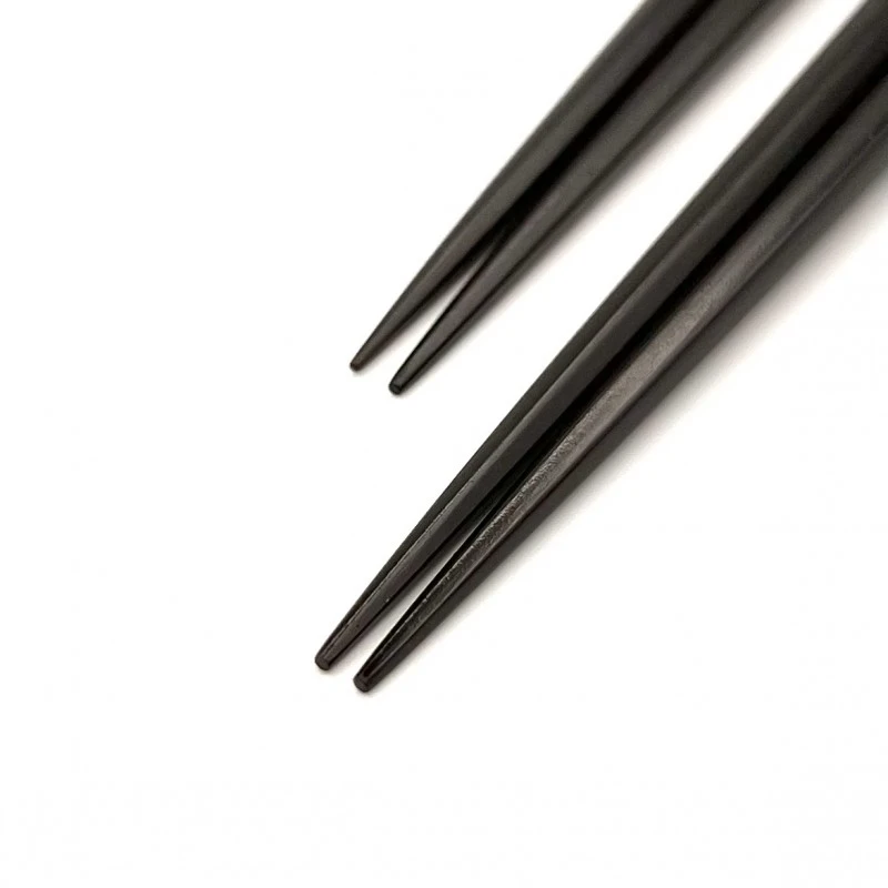【送料無料】山中塗　縞黒檀六角持ち手螺鈿二段市松　夫婦箸セット【桐箱入】 1枚目