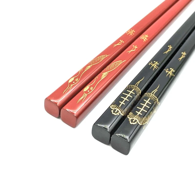 【送料無料】川連塗　沈金　鶴亀松葉　夫婦箸セット【桐箱入】 2枚目