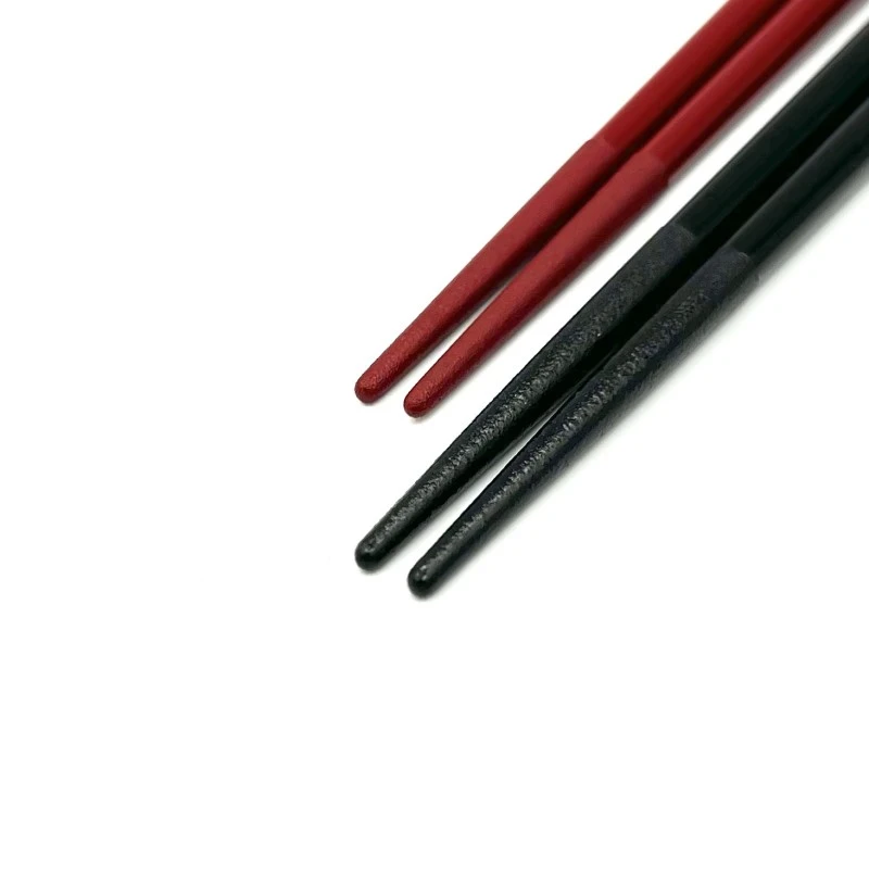 【送料無料】村上木彫堆朱箸　先乾漆　松　堆黒・堆朱　夫婦箸セット【桐箱入】 1枚目
