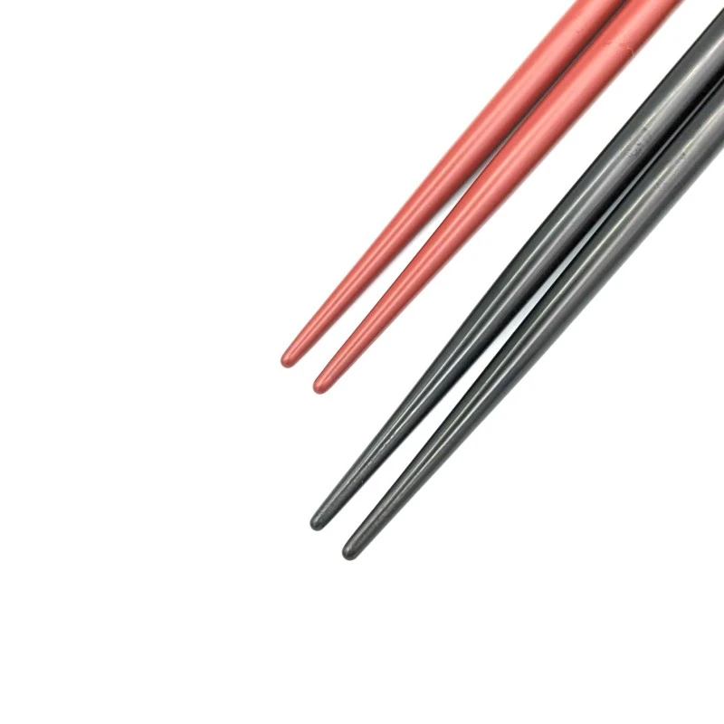 【送料無料】越前漆器　鶴蒔絵　夫婦箸セット【桐箱入】 1枚目