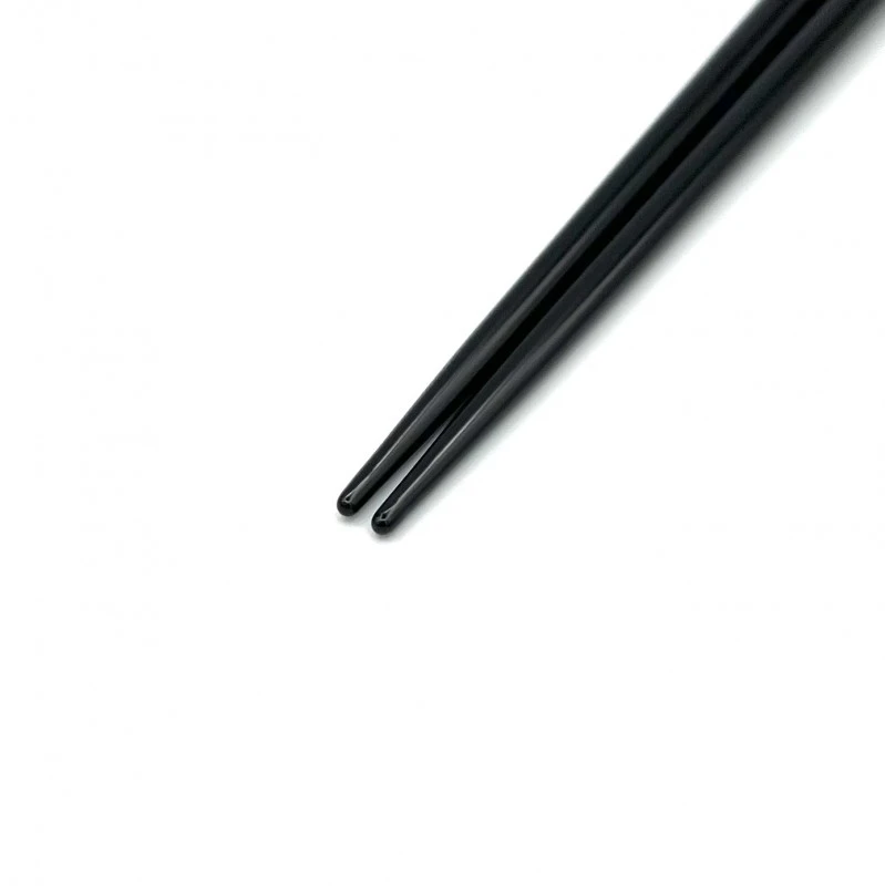 輪島塗　蒔絵箸　南天（黒） 1枚目