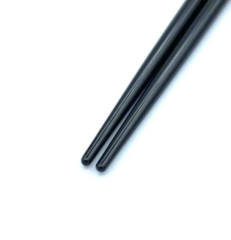 輪島塗　蒔絵箸　波うさぎ　上（黒） 1枚目
