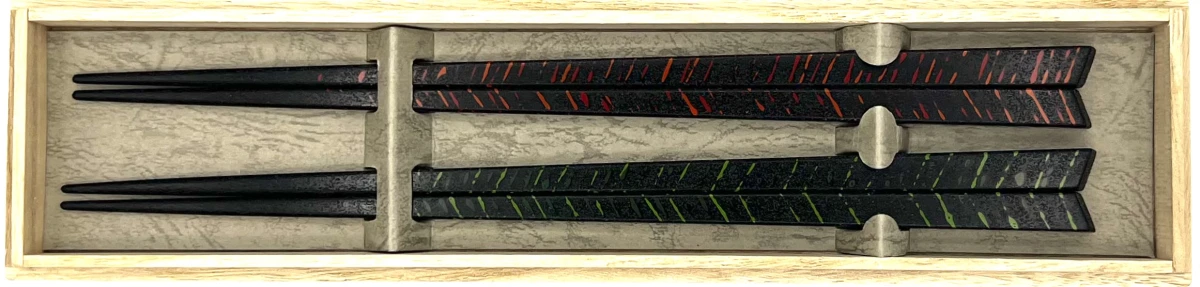 【送料無料】津軽塗　ヒバ紗蒔角箸　夫婦箸セット【桐箱入】