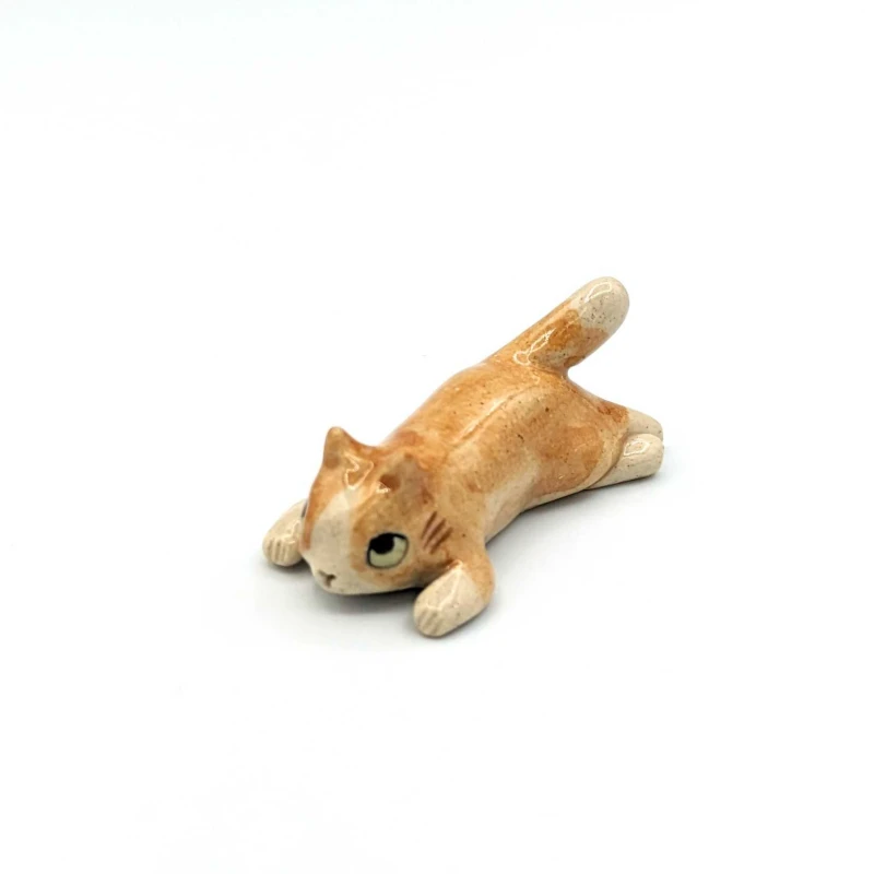 箸置　ねこ　はらばい　シロタビ　赤茶