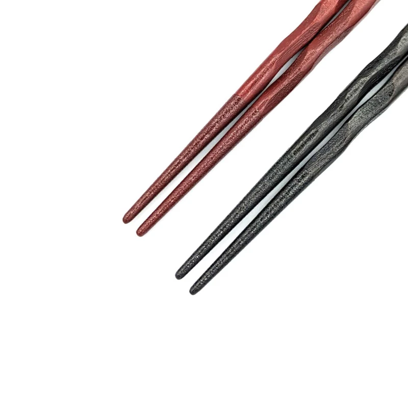 【送料無料】越前漆器　食洗対応　けずり先石目銀黒/銀朱　夫婦箸セット【桐箱入】 2枚目