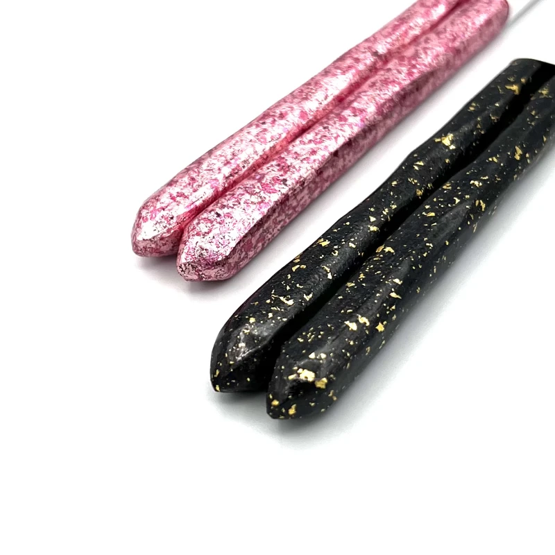 【送料無料】京西陣模様箔　削り箸　黒・桃　夫婦箸セット【桐箱入】 2枚目