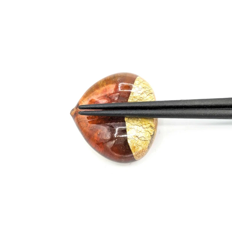 ガラス箸置 栗 2枚目