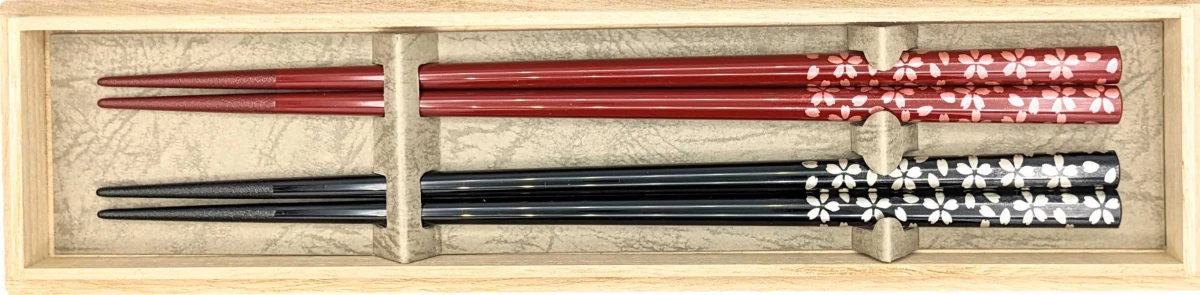 【送料無料】食洗機対応 越前漆器 MR黒銀桜・朱ピンク桜 夫婦箸セット【桐箱入】