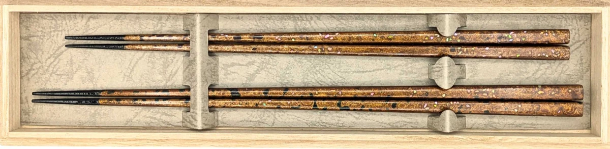 【送料無料】津軽塗箸　梨地ゴールド　夫婦箸セット【桐箱入】