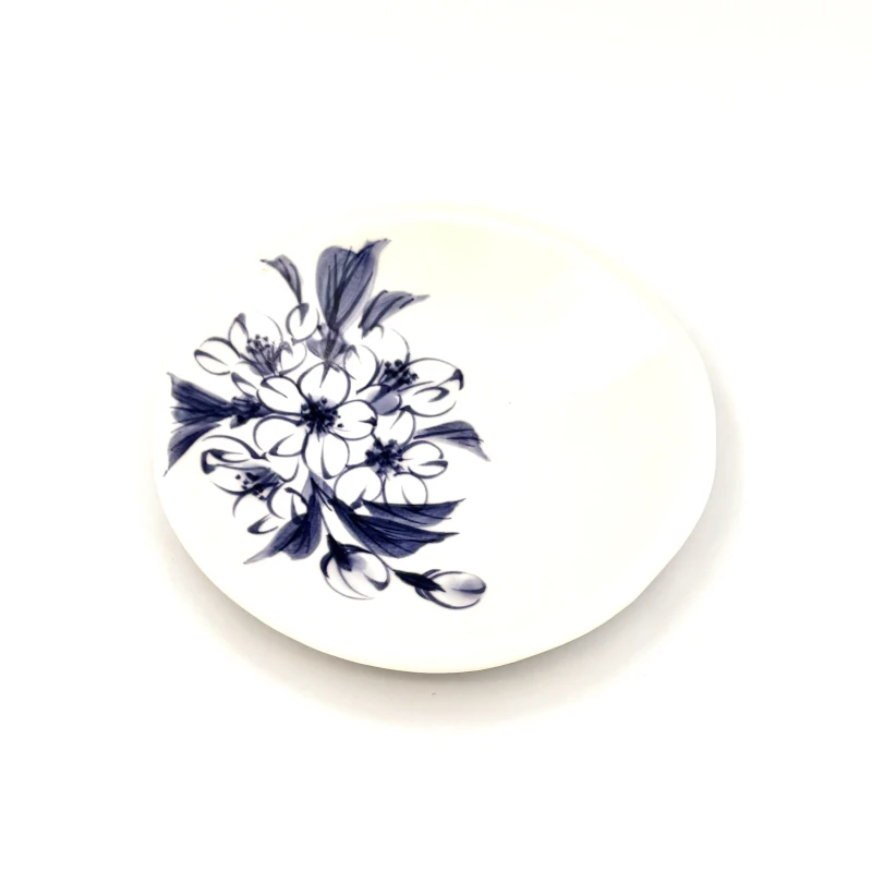 三寸皿　染付桜