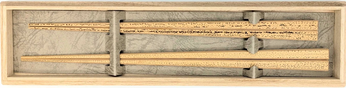 【送料無料】京・嵯峨四角箸　胡麻竹　夫婦箸セット【桐箱入】