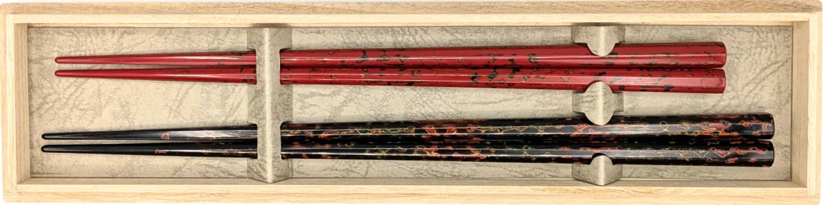 【送料無料】津軽塗箸 八角唐塗 呂・赤 夫婦箸セット【桐箱入】