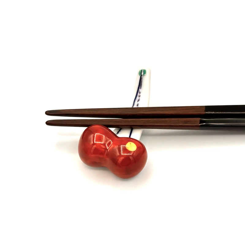 有田焼　箸置　さくらんぼ 2枚目