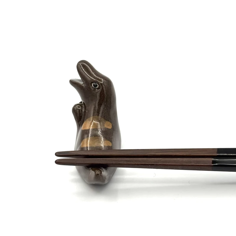 恐竜　箸置　ティラノサウルス　茶 2枚目