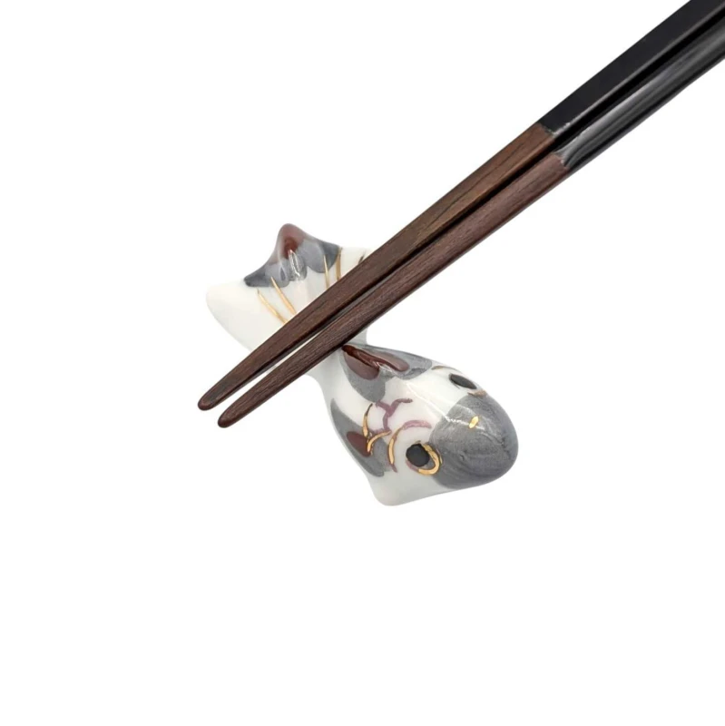 京焼　箸置　金魚(グレー・赤) 2枚目