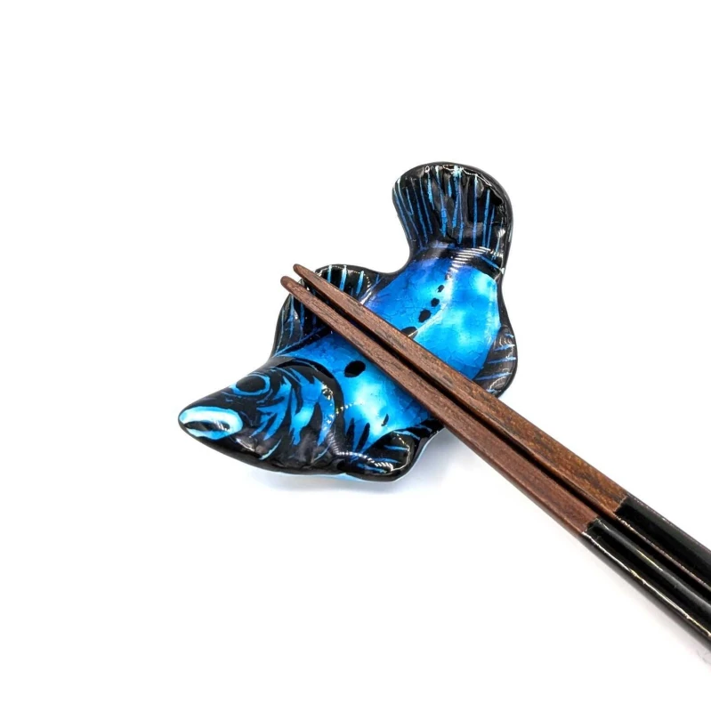 青釉 箸置 魚 3枚目