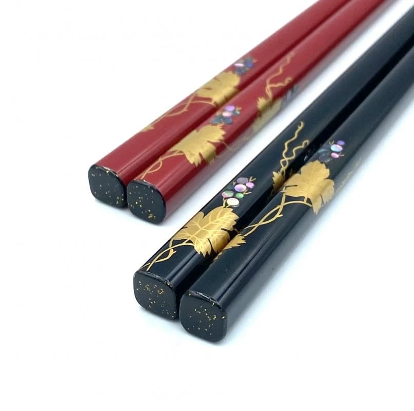 【送料無料】山中塗　ぶどう蒔絵　夫婦箸セット【桐箱入】 2枚目